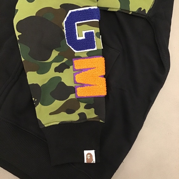 Full zip Shark hoodie - Picture 12 of 16